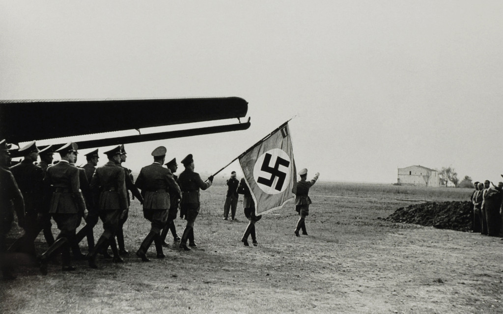 Arribada de Himmler a Barcelona. Aeroport del Prat, octubre de 1941. Pérez Molinos / Col·legi de Periodistes de Catalunya