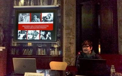 Dia Internacional de les Dones. Homenatge a Joana Bonet Busom, a càrrec de María de los Santos García Felguera.  Pioneres del fotoperiodisme. El món explicat per dones fotògrafes, a càrrec de Carme Huerta. 07/03/2019